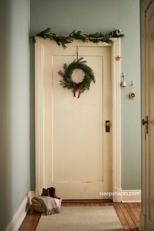Renter safe christmas door decor with removable command hooks wreath garland and ornaments 