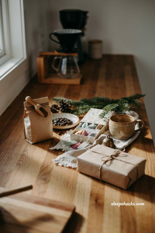 Teacher Christmas gift coffee and tea sampler ideas thoughtful low clutter gift