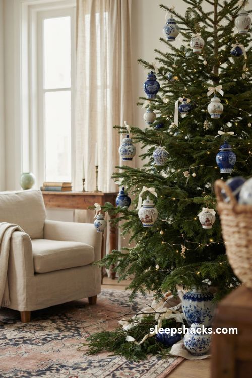 Chinoiserie ginger jar Christmas tree ornaments in blue and white porcelain clusters