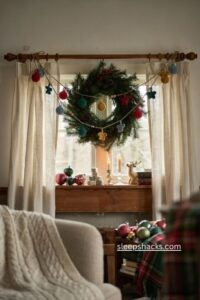 15 Crochet Christmas Garland Patterns That Actually Look Stunning