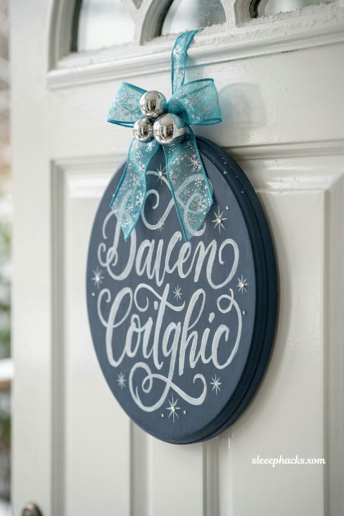 Christmas door hanger ideas navy silver snowflake winter decor
