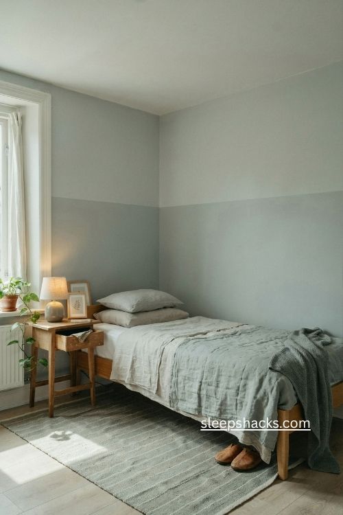 Single bedroom ideas with monochrome sage shades and ombre walls