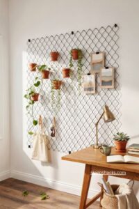 13 Stunning Hog Wire Fence Ideas That Actually Look Expensive